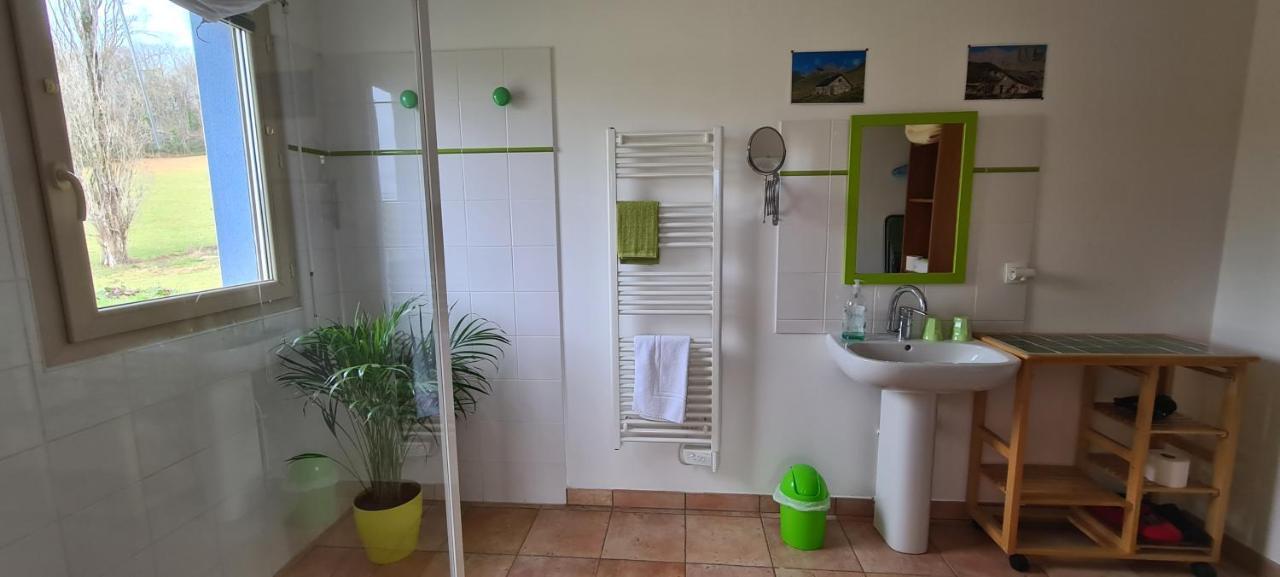 Chambres D'Hotes Relais Milord Estialescq Exterior foto