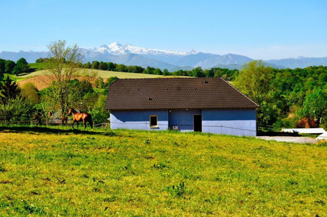 Chambres D'Hotes Relais Milord Estialescq Exterior foto